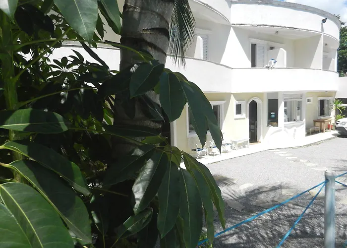 Pousada Iracemar - Piscina AquecidaPousada Guaruja